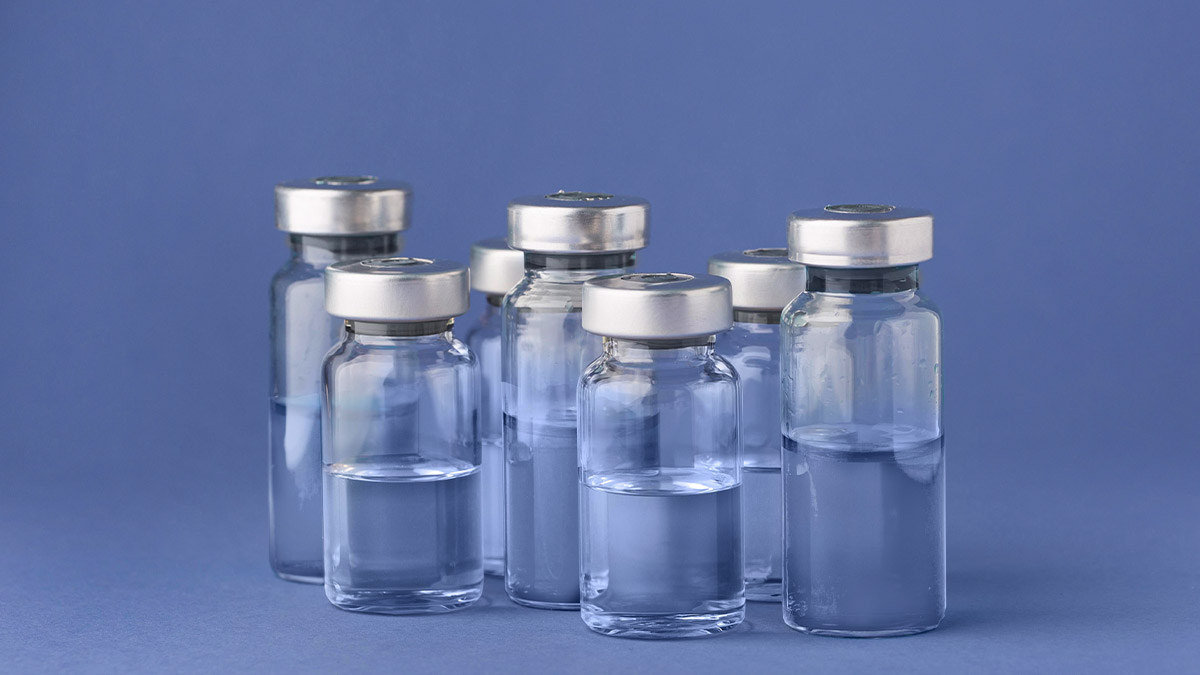 Frascos de medicamento Cosentyx (secuquinumabe) de alto custo usados no tratamento de doenças autoimunes